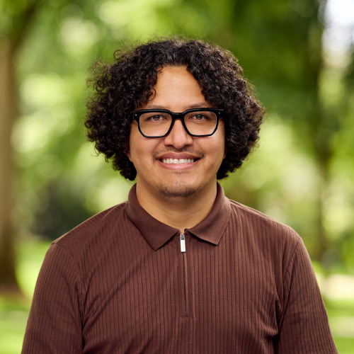 Headshot of Francisco Hernandez